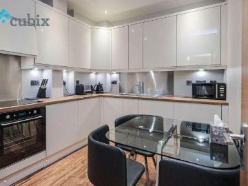 Newington Causeway, London SE1 3 bed apartment to rent £3,597 pcm £830 pw
