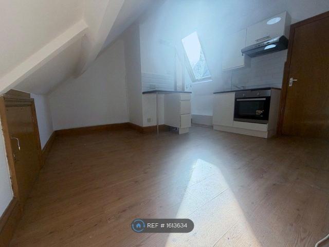 Newington Green, London N16, Studio to rent, £1,390 pcm | PrimeLocation