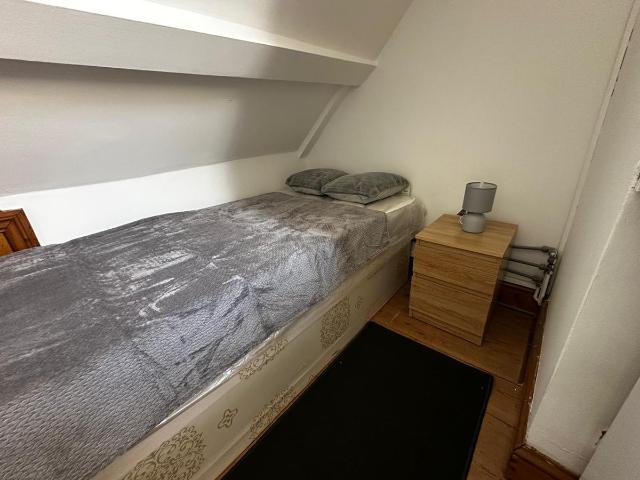 Newington Green, London N16, Studio to rent, £1,440 pcm | PrimeLocation