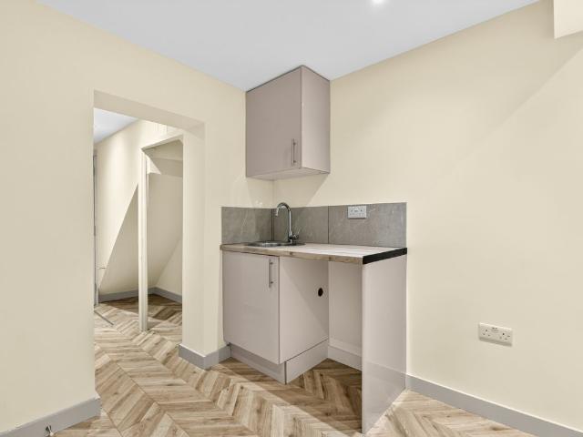 Newington Green Road, De Beauvoir Town N1, 5 bed flat to rent, £5,000 pcm | PrimeLocation