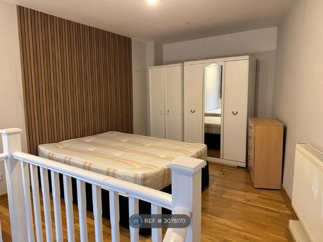 Newington Green Road, London N1, 1 bed flat to rent, £1,650 pcm | PrimeLocation