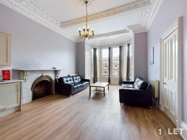 Newington Road, Newington, Edinburgh. 2 bed flat to rent £1,595 pcm £368 pw