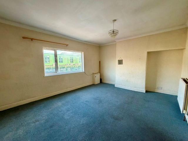 Newland Avenue, Hull