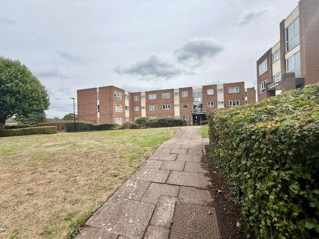 Newland Court, Birmingham B23, 2 bed flat to rent, £1,000 pcm | PrimeLocation