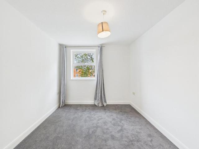 Newland Road, Banbury OX16 1 bed house of multiple occupation to rent £1,750 pcm £404 pw