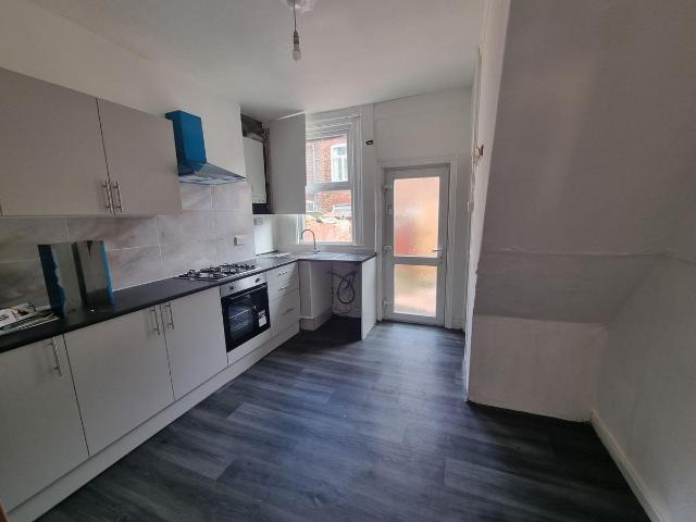 Newland Street, Manchester M8, 2 bed terraced house to rent, £1,100 pcm | PrimeLocation