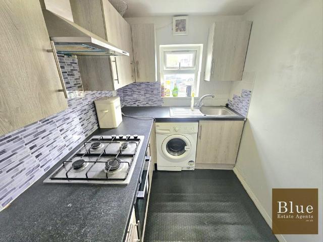 Newlands Close, Southall, UB2 1 bed flat to rent £1,450 pcm £335 pw