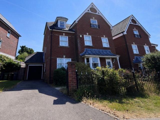 Newlands Crescent, Guildford GU1, 5 bed detached house to rent, £4,950 pcm | PrimeLocation