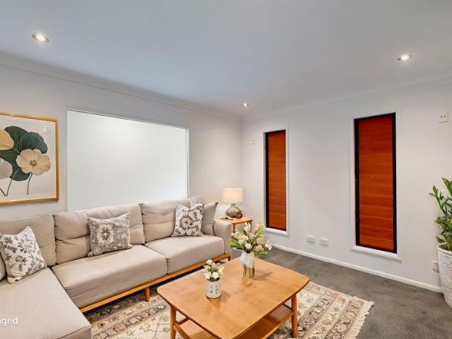 Newley renovated share house rooms available