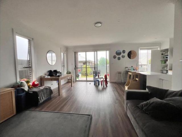 Newly 4 bedroom with study double storey Stunning home