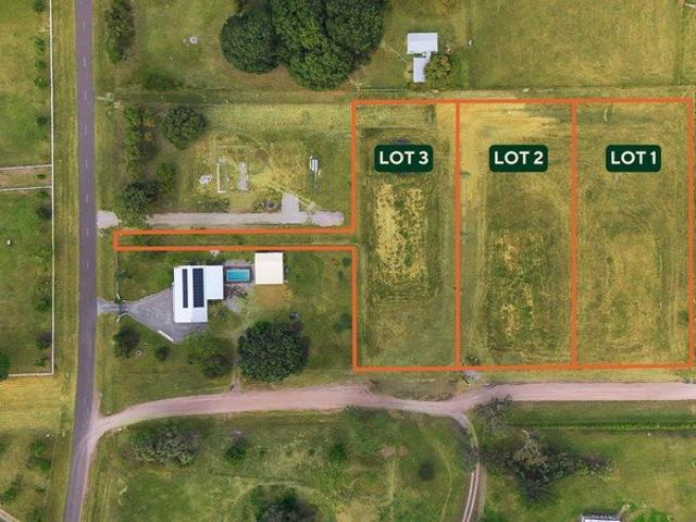 Newly Titled & Ready to Build Serene Acreage Living Awaits at Alligator Creek!