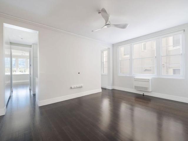 Newly updated harbourside retreat in Stanford Hall