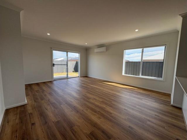 Newly Built 4 Bed, 4 Bath in North Shepp!