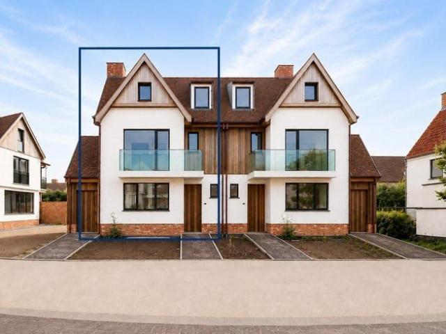 Newly built unfurnished semi detached villa located in a qui