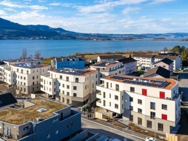 Newly built apartment in a fantastic location directly on the lakeshore in Rapperswil Jona