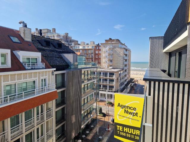Newly built apartment with lateral sea view for rent in Nie