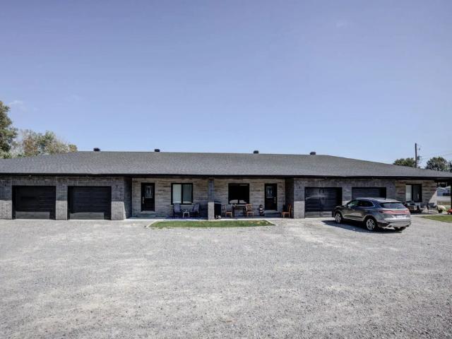 Newly Built Executive 4 Unit Building – Modern Living Awaits!