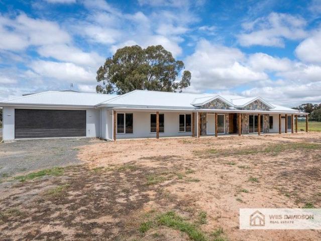 Newly built lifestyle property