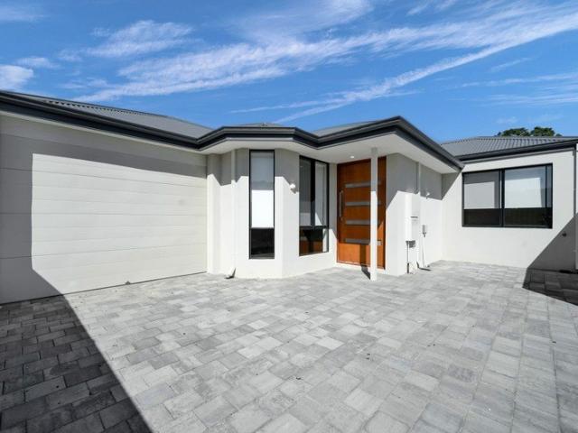 NEWLY BUILT LUXURY VILLA CONVENIENT LOCATION