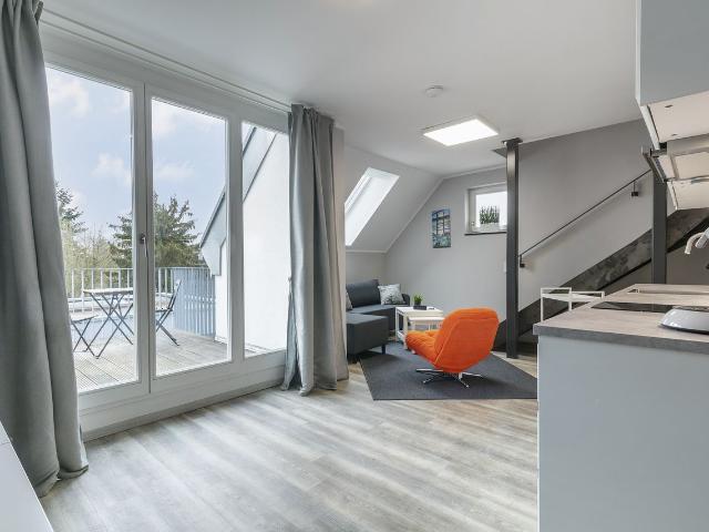 Newly built maisonette apartment fully equipped, fiber optic internet 1GB/s, Koln Amsterdam Apartments for Rent