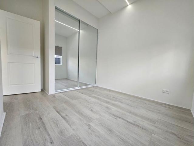 Spacious Modern Unit