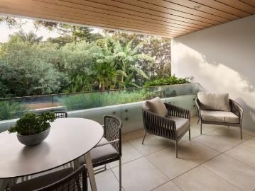 Brand New: Stunning 3 Bedroom Apartment Ready to Move In
