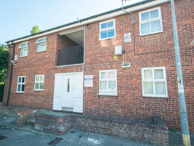 Newly decorated one bed ground floor flat off Coltman Street now available to view