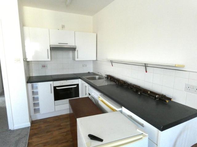 Newly decorated one bed spacious flat, Bow E3