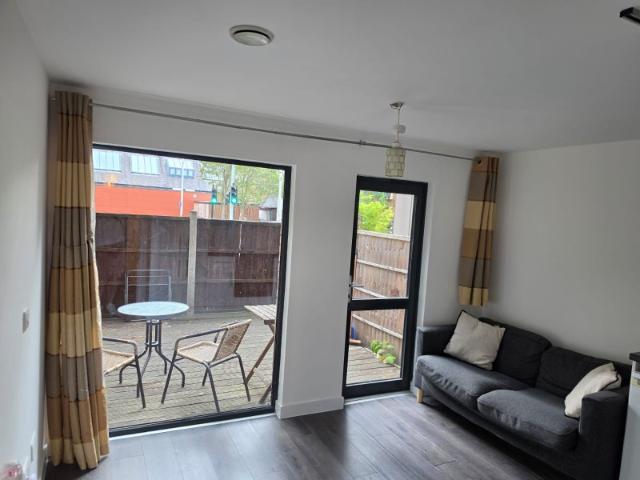 Newly Decorated one bedroom