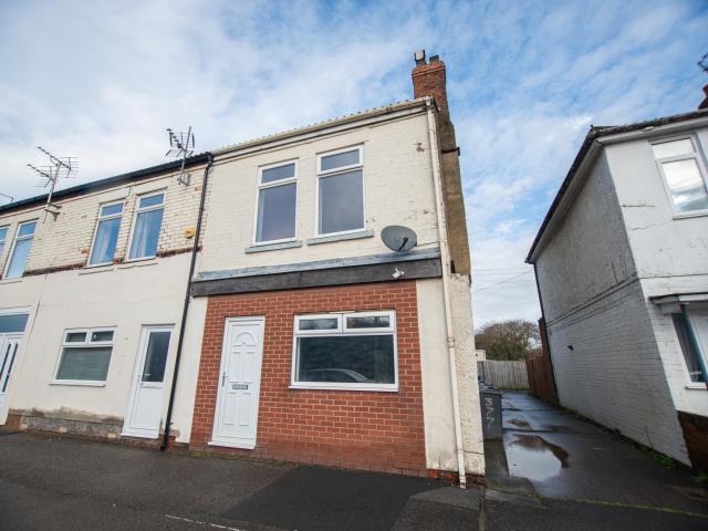 Newly decorated end terrace house located on Hedon Road now available to view