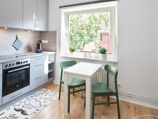 Newly furnished and temporary. Very nice and central located. Close to city centre, UKE  Eimsbüttel and Eppendorf