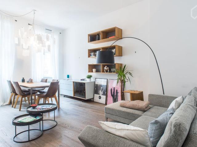 Newly furnished flat in fully renovated turn of the century building Kreuzberg, Berlin Amsterdam Apartments for Rent