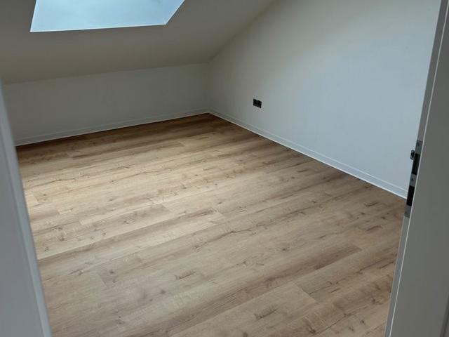 Newly rennovated pet friendly 2 bedroom apartment near Herrenberg