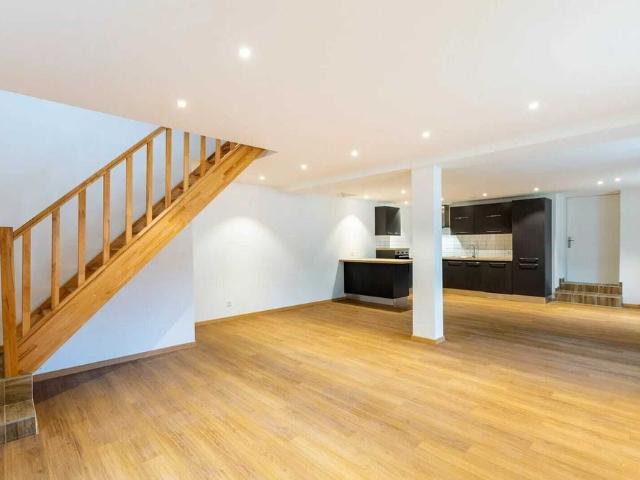 Newly renovated 3.5 room semi detached house in Kollbrunn for rent