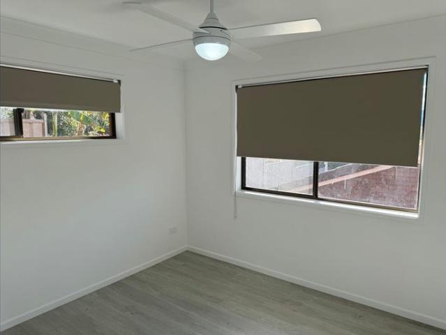 Newly Renovated 3 Bedroom Apartment with Entertainer's Backyard