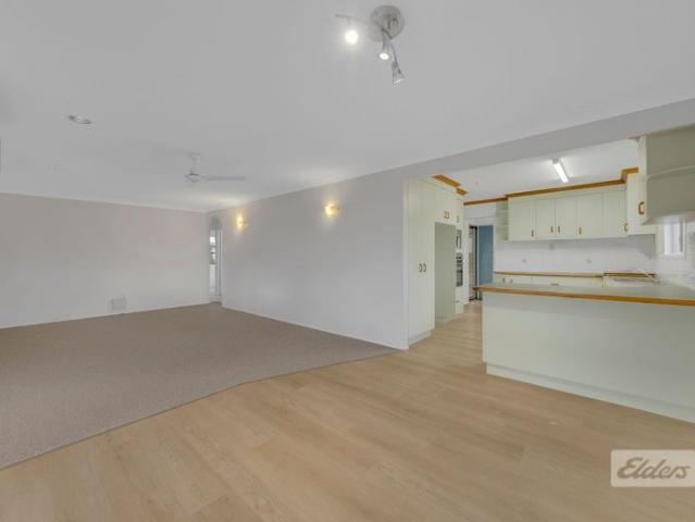 NEWLY RENOVATED 3 BEDROOM HOME WITH AIR CONDITIONING, SECURE PARKING & FULLY FENCED YARD!
