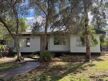 Newly Renovated 3 BR Home on Large Corner Block, U/C Outdoor Area & 4 Carports