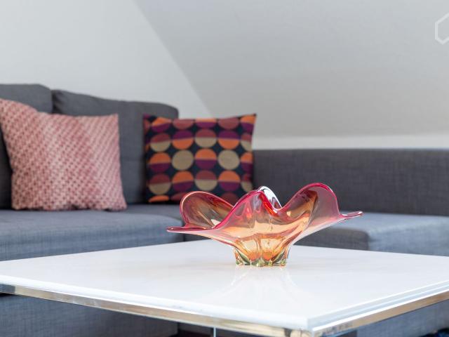 Newly renovated 3 room apartment with roof terrace in Düsseldorf Wersten, Dusseldorf Amsterdam Apartments for Rent