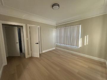 MOVE IN SPECIAL!