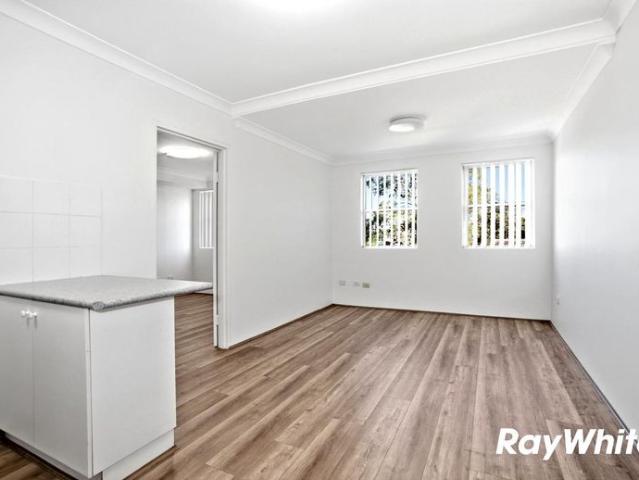 Newly Renovated 1 Bedroom Unit!