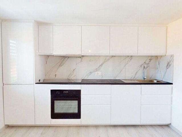 Newly renovated 2.5 room apartment with balcony in the heart of Herzogenbuchsee