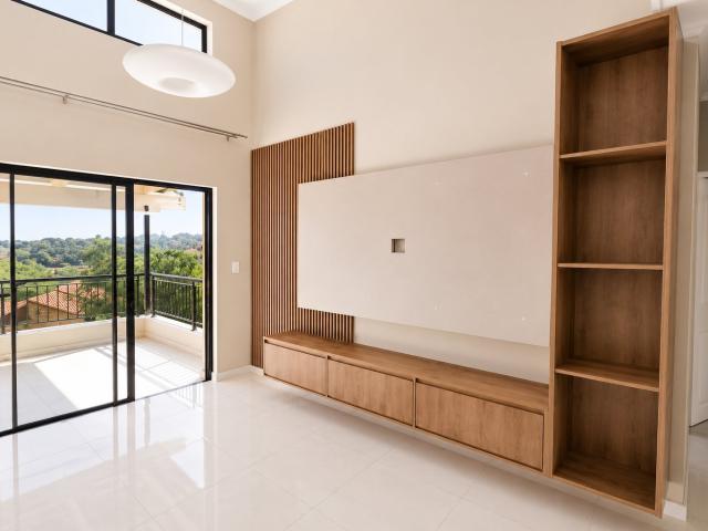 Newly Renovated 2 Bedroom Apartment To Rent in Karita Complex, Radiokop