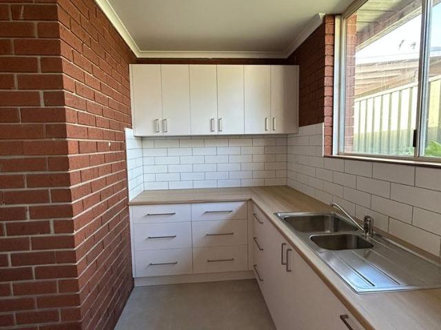 Newly renovated 2 Bedroom Unit