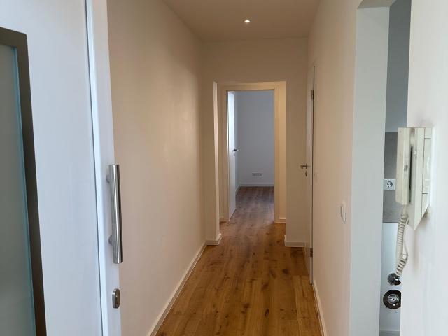 Newly Renovated 2 Room Apartment with Furnishing, Dusseldorf Amsterdam Apartments for Rent