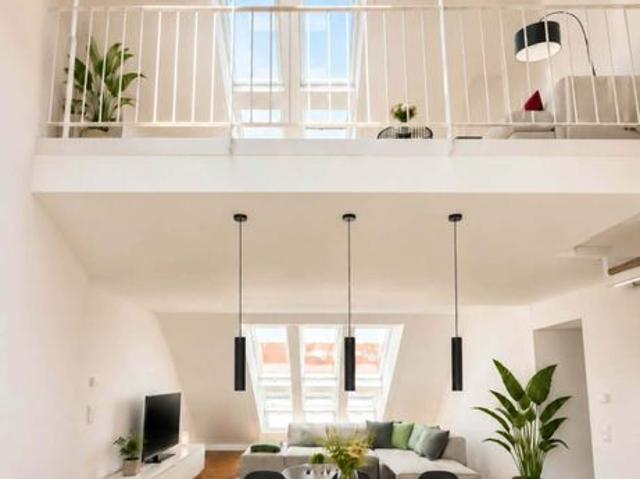 Newly Renovated 4 Bedroom Apartment I Prime Munich