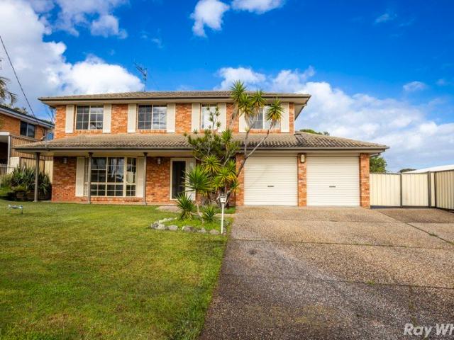NEWLY RENOVATED 4 BEDROOM HOME!