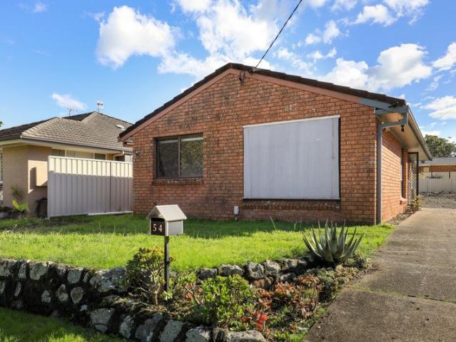 Newly renovated 4 Bedroom House!