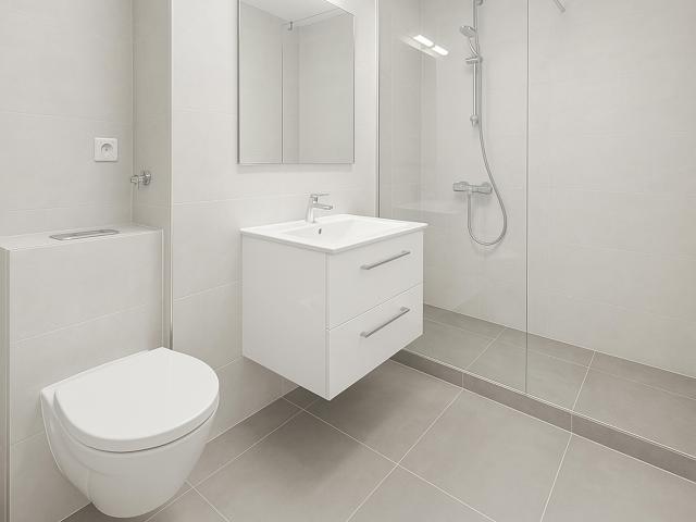 Newly Renovated 4BR Apartment I Prime Munich Location