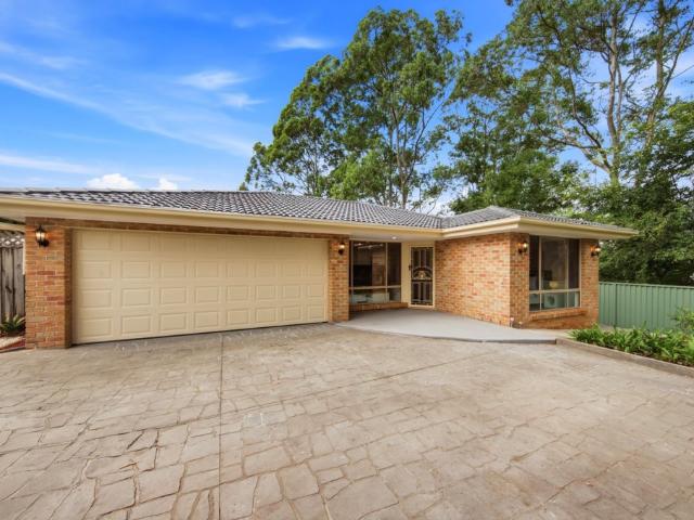 Newly renovated 5 Bedroom House on Quiet Cul de sac Location