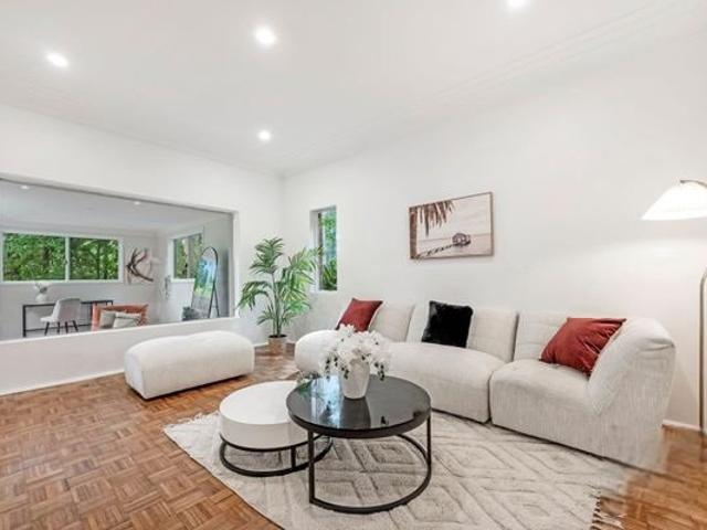 Newly Renovated 5 bedroom Tranquil Retreat House in Killara